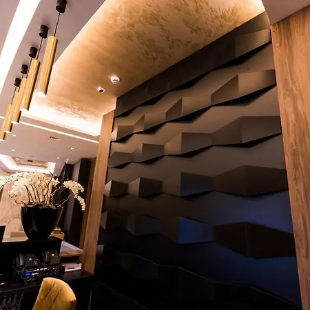 Stein Collection Hotel 4*