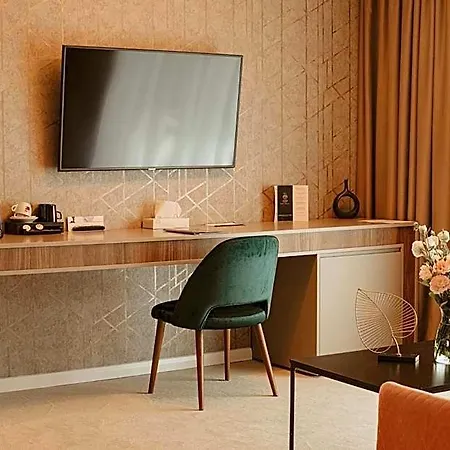 Stein Collection Otel 4*
